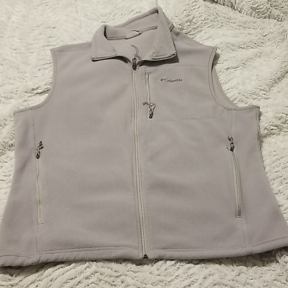 Columbia vest